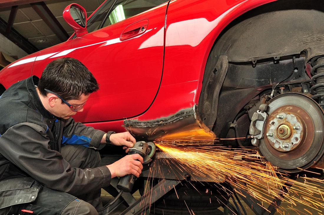 Important Facts That You Should Know about Auto Collision Repair - HARVARD BUSINESS NEWS
